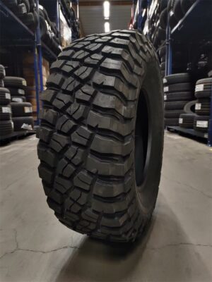 265/70R16 121Q BFGOODRICH MUD TERRAIN T/A KM3 XL DOT2022 - Image 1