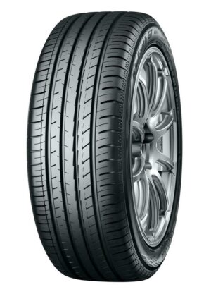 205/60R16 96W YOKOHAMA BLUEARTH-GT AE51 XL - Image 1