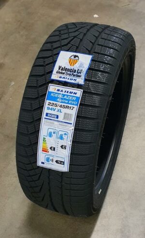 215/60R17 100T SAILUN ICE BLAZER ARCTIC SUV XL