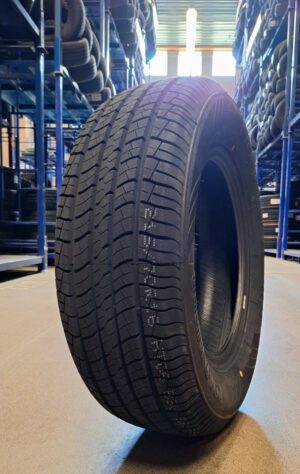 215/70R16 100H ROAD RIDER ROAD QUEST H/T XL - Image 1